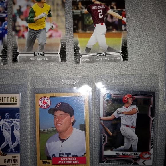 Nice MLB card lot - Picture 3 of 6